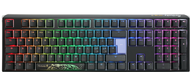 Sort Ducky One 3 Fullsize-tastatur med nordiske taster og RGB-belysning, set oppefra