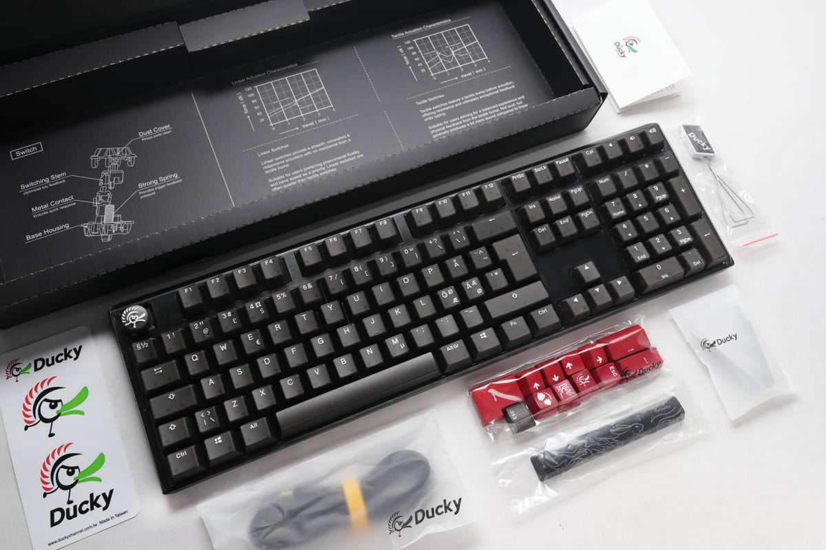 Ducky One 3 - Aura Black Nordic - Fullsize - Cherry Blue - RGB