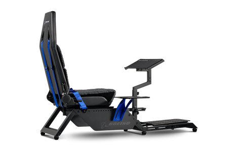 Next Level Racing Boeing Commercial Edition Fly simulator