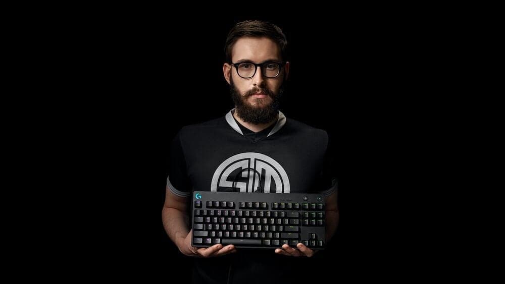 Logitech G PRO Mechanical Gaming Keyboard - BLACK - USB - NORDIC